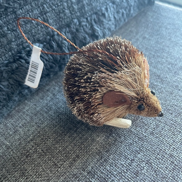 NWT Handmade Forest Friends Hedgehog Brush Ornament from Anthropologie x Terrain - Picture 4 of 8